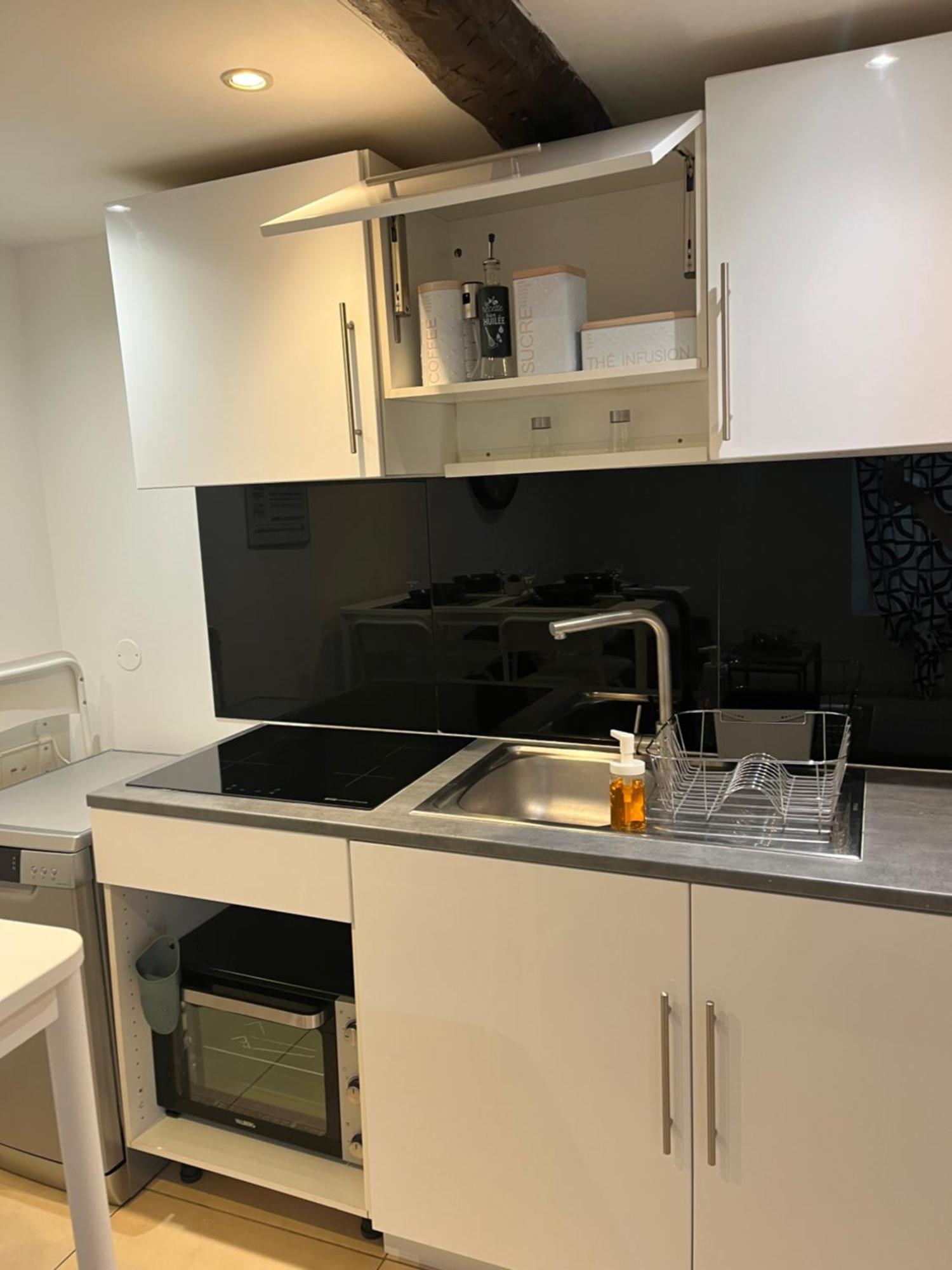 Appartement Avec Piscine Au Milieu Des Vignes Les Arcs-sur-Argens Luaran gambar